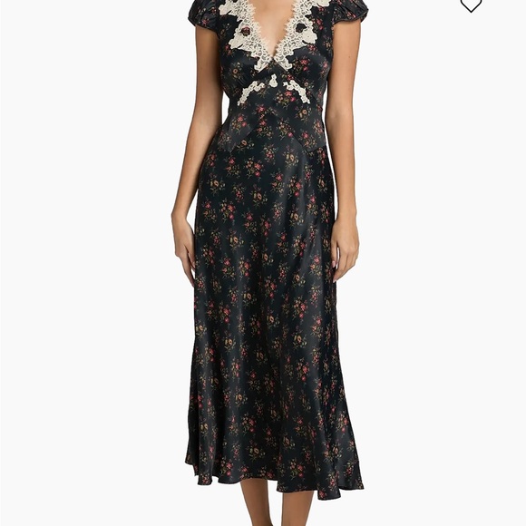 Doen Dark Floral Maxi Dress with Lace Accents - Picture 2 of 5